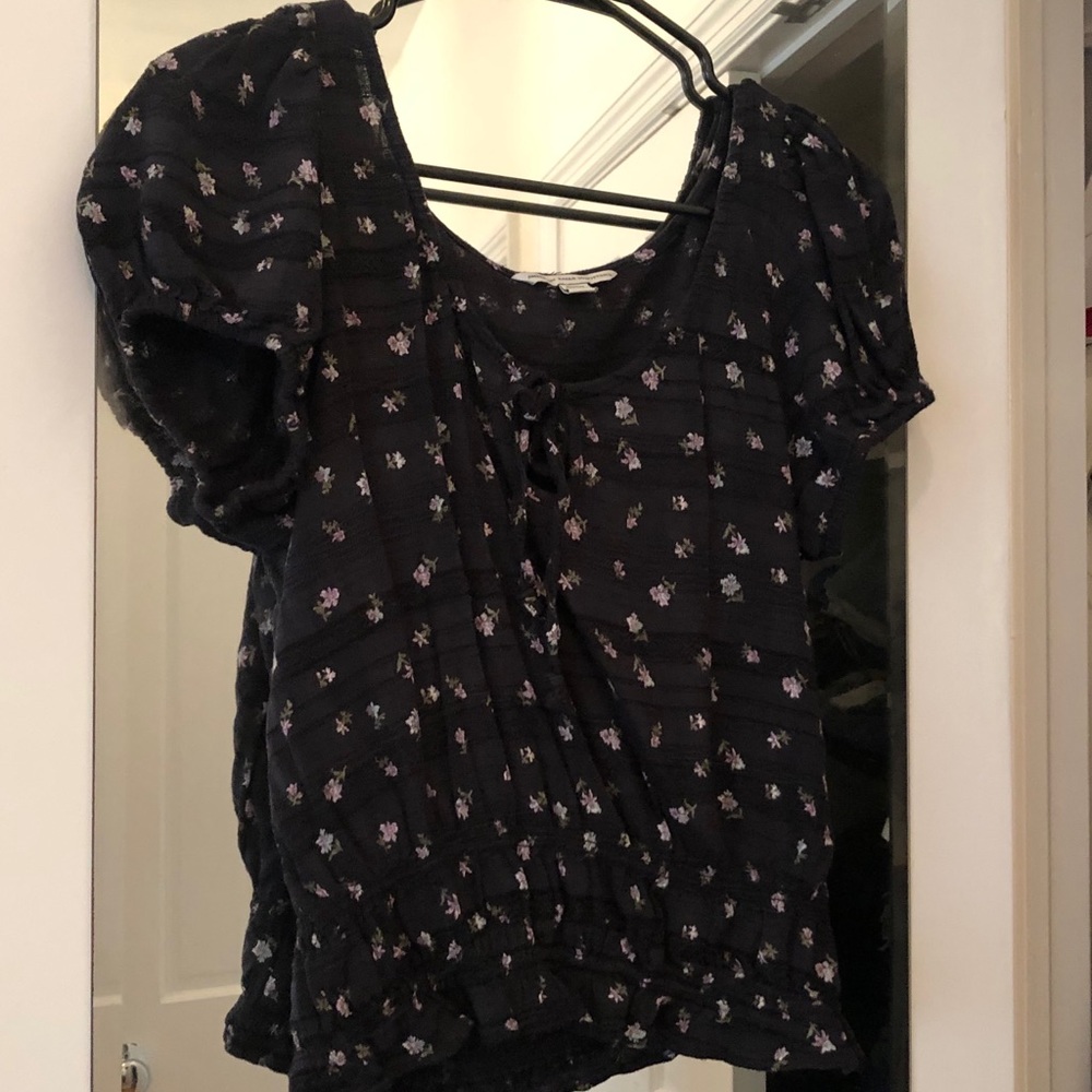 Cinched puff floral top